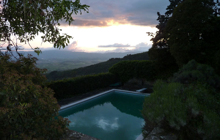 Pool Courtyard - Under Michaelangelo's Sky
